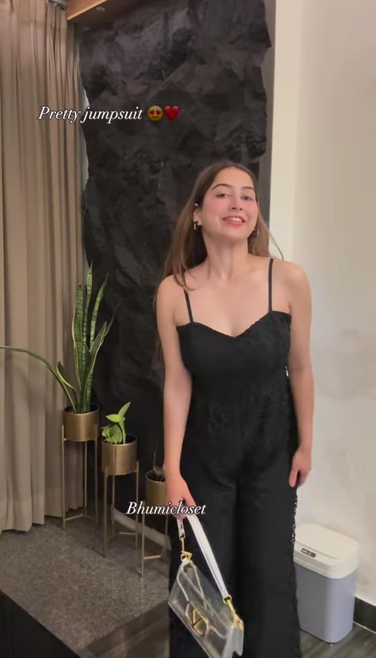 Very Pretty & Beautiful Jumpsuit BC040