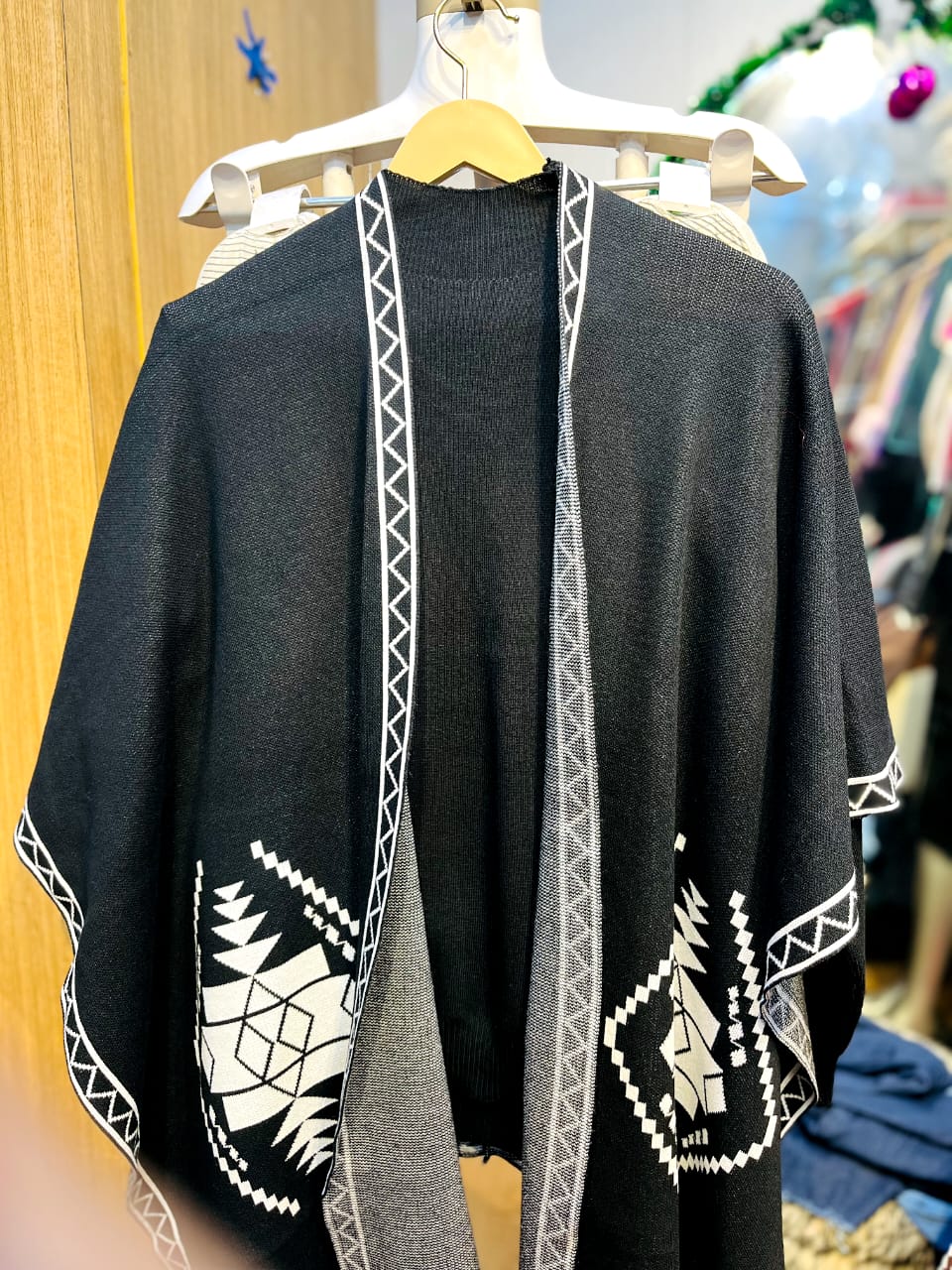 Very Comfy Cordset With Beautiful Shawl BC002