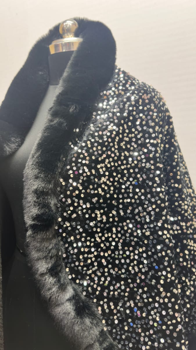 Luxurious One Size Fit to All Winter Faux Fur Cape BC016