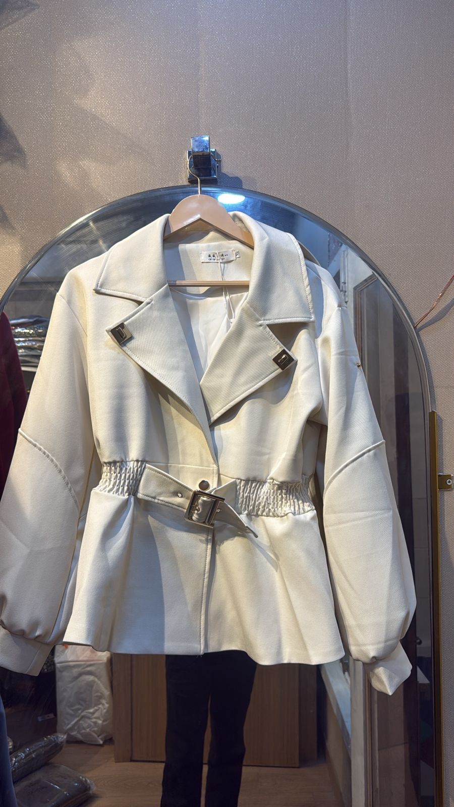 AMAZING SHORT COAT BC183