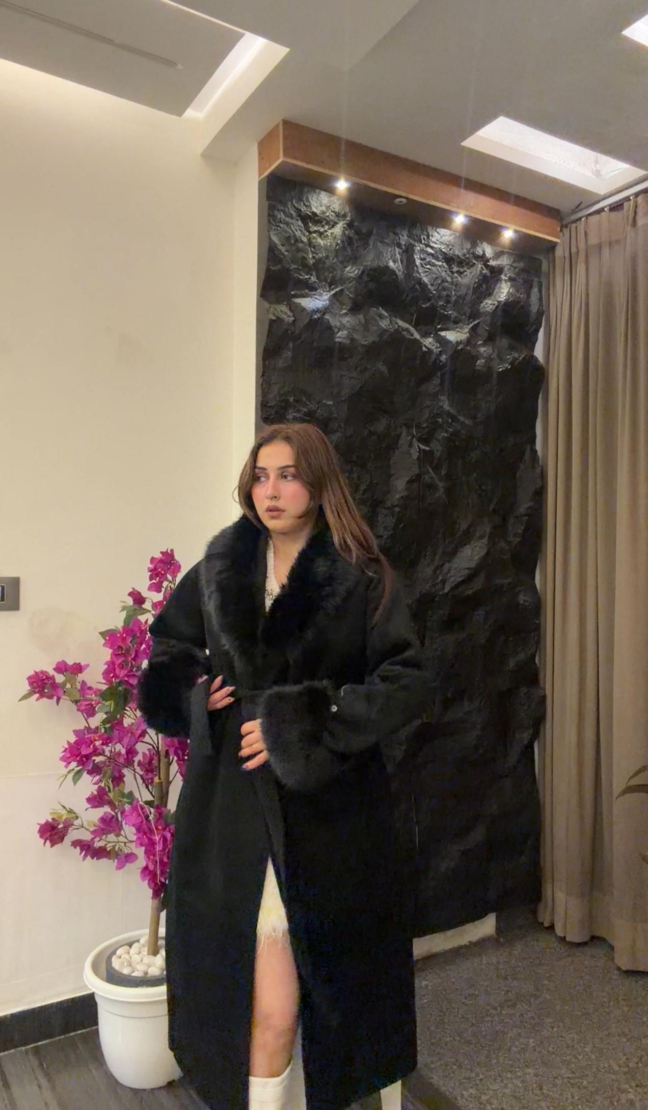ELEGANT FURLINE LONG COAT BC179
