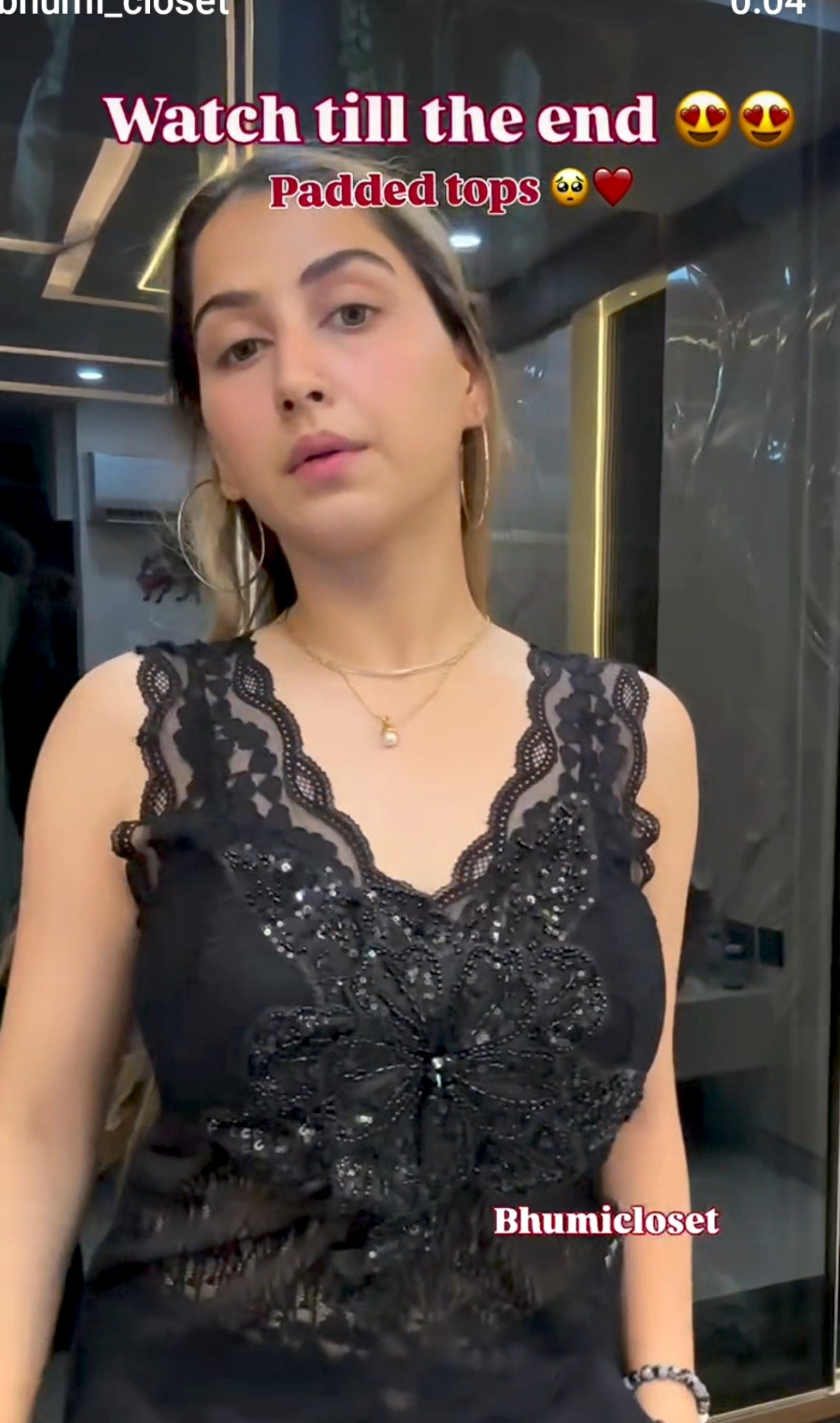 Lace Designed V Neck Crop Top BC119